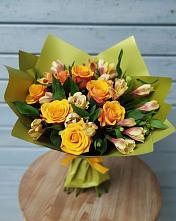 Букет цветов из:  Альстромерии и Розы в Мандрово