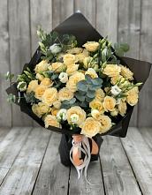 Букет цветов из:  Розы и Лизиантусы #REPLACE_PRED# Мандрово
