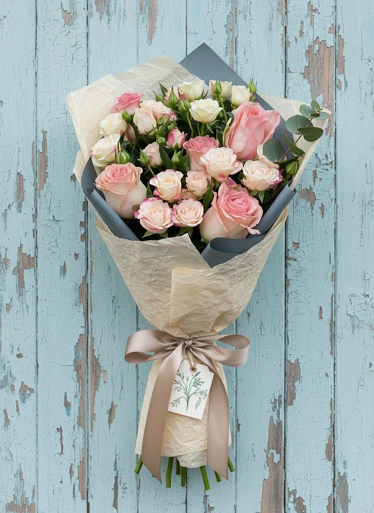 Букет цветов из: Розы в Мандрово