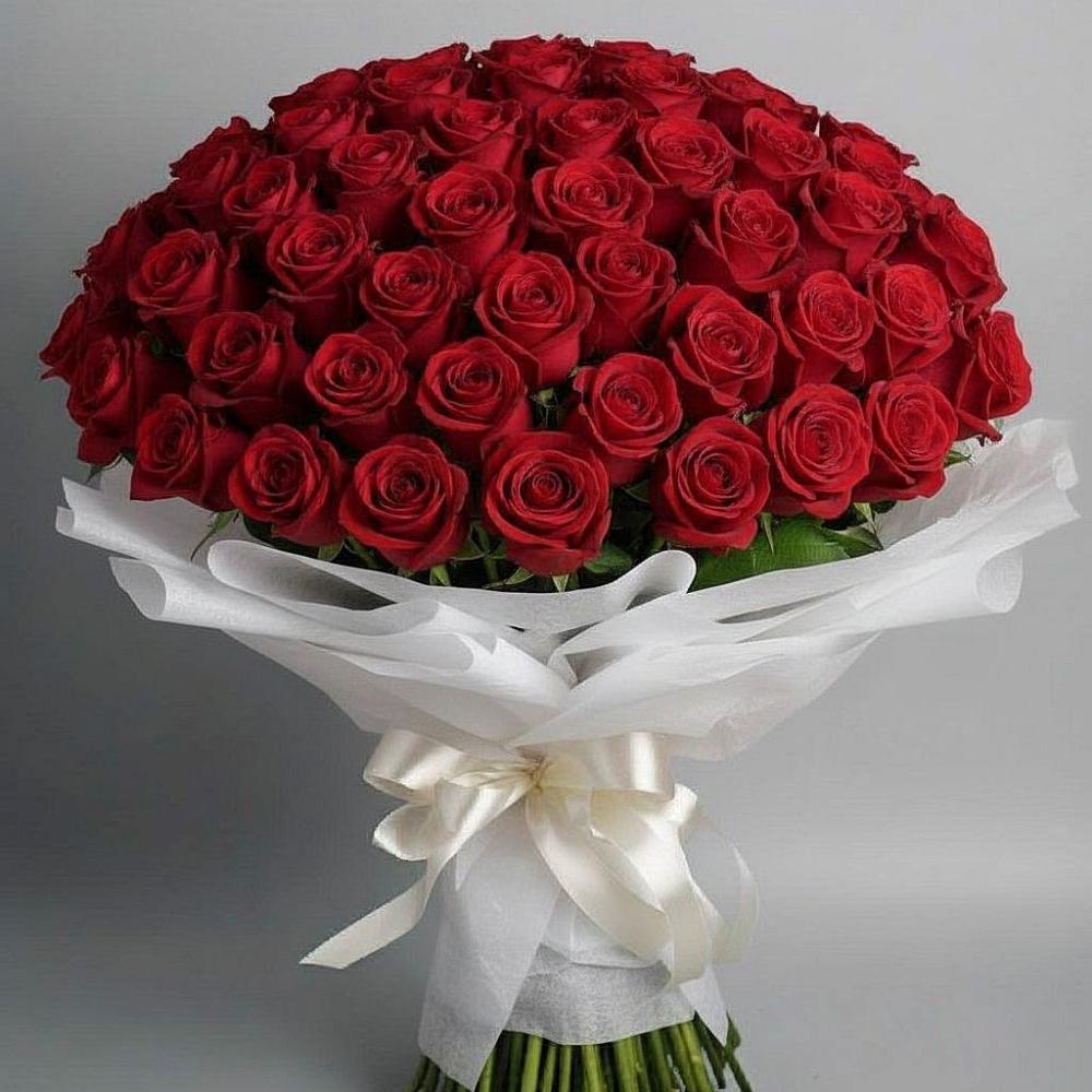 Букет 101 Красная роза Блэк Мэджик в Мандрово