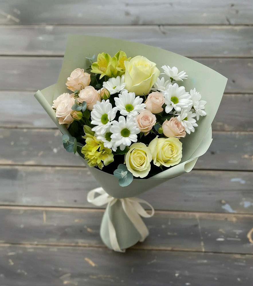 Букет цветов из: Альстромерии, Розы и Хризантемы в Мандрово