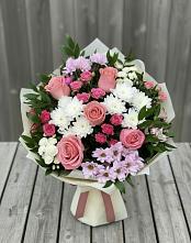Букет цветов из:  Альстромерии, Гвоздики, Розы и Хризантемы в Мандрово