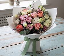 Букет цветов из:  Розы, Лизиантусы и Гвоздики в Мандрово