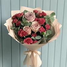 Букет цветов из:  Гвоздики и Розы в Мандрово