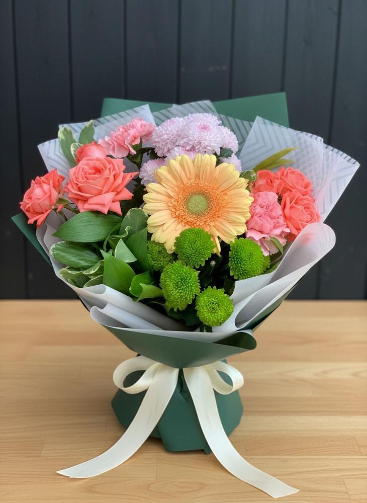 Букет цветов из: Гвоздики, Розы, Герберы и Хризантемы в Мандрово