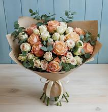 Букет цветов из:  Альстромерии и Розы в Мандрово